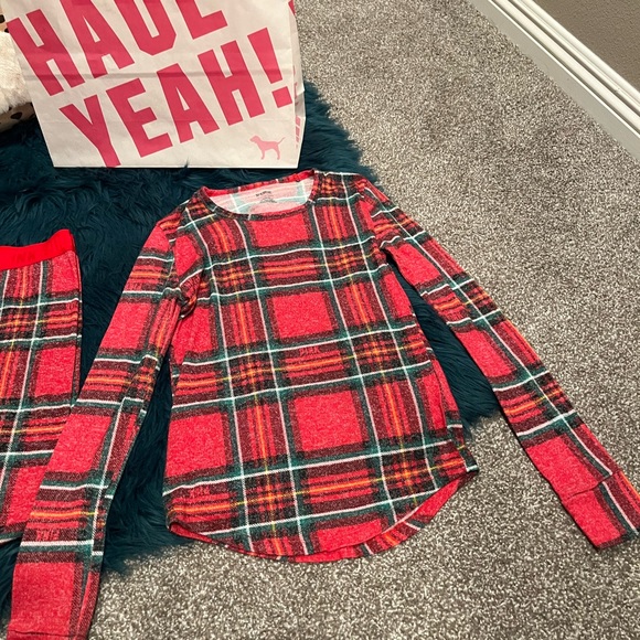 VS pink pajama set! Super soft & comfy size small new with no tags 🏷️ - Picture 7 of 13